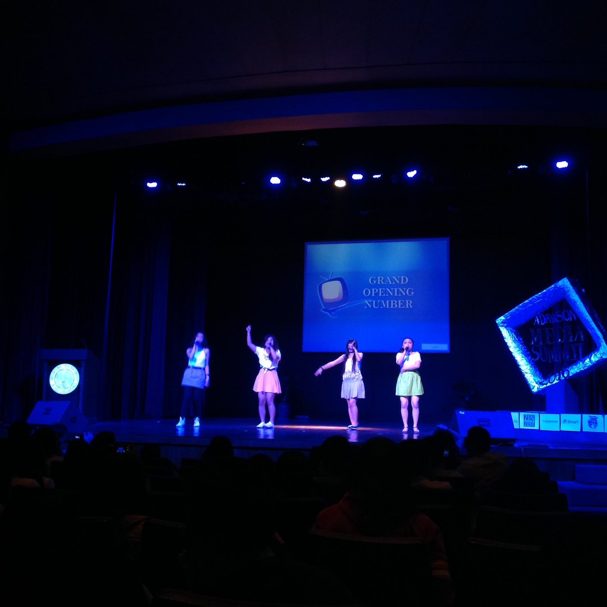 FalconRadioPH's tweet photo. Ain't It Fun #CommQuest #AdUMediaSummit2016 https://t.co/9mv8CIujMI