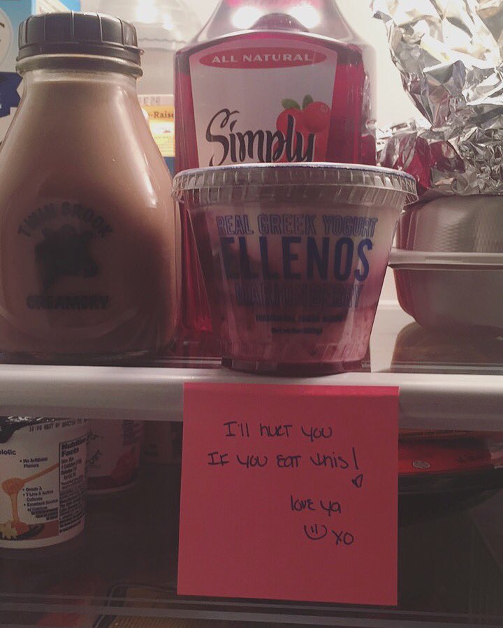 KarlyBri's tweet photo. ... projectlovenotes ππ don't f w my #Ellenos.. signed the nicest asshole you'll ever meet ;) https://t.co/K5IyQQvH5S