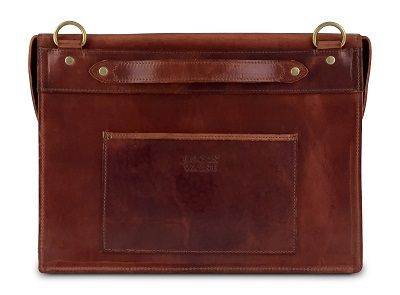RMRStyle's tweet photo. What makes a quality leather bag? https://t.co/K1oIOtQIVC #JacksonWayne #menfashion https://t.co/kAZ3OOiBCc