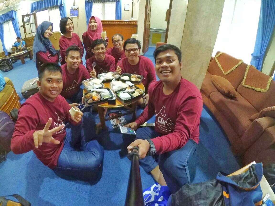 hariyotito's tweet photo. Foto-foto dulu di saat sarapan.. #CSMGathering #CSM2016 @KAI121 https://t.co/Cu3LALxm8G