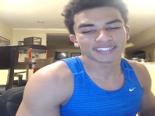 YourTolerated's tweet photo. 🔴 LIVE @kalebmitchell97 on @YouNow - litttyyyyy https://t.co/ScxllfoBLD https://t.co/YltxMDcTdS