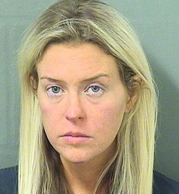 PerezHilton's tweet photo. #KateMajor is sentenced to six months in jail for violating probation https://t.co/jBOMr3jnqn https://t.co/pKakzthidS
