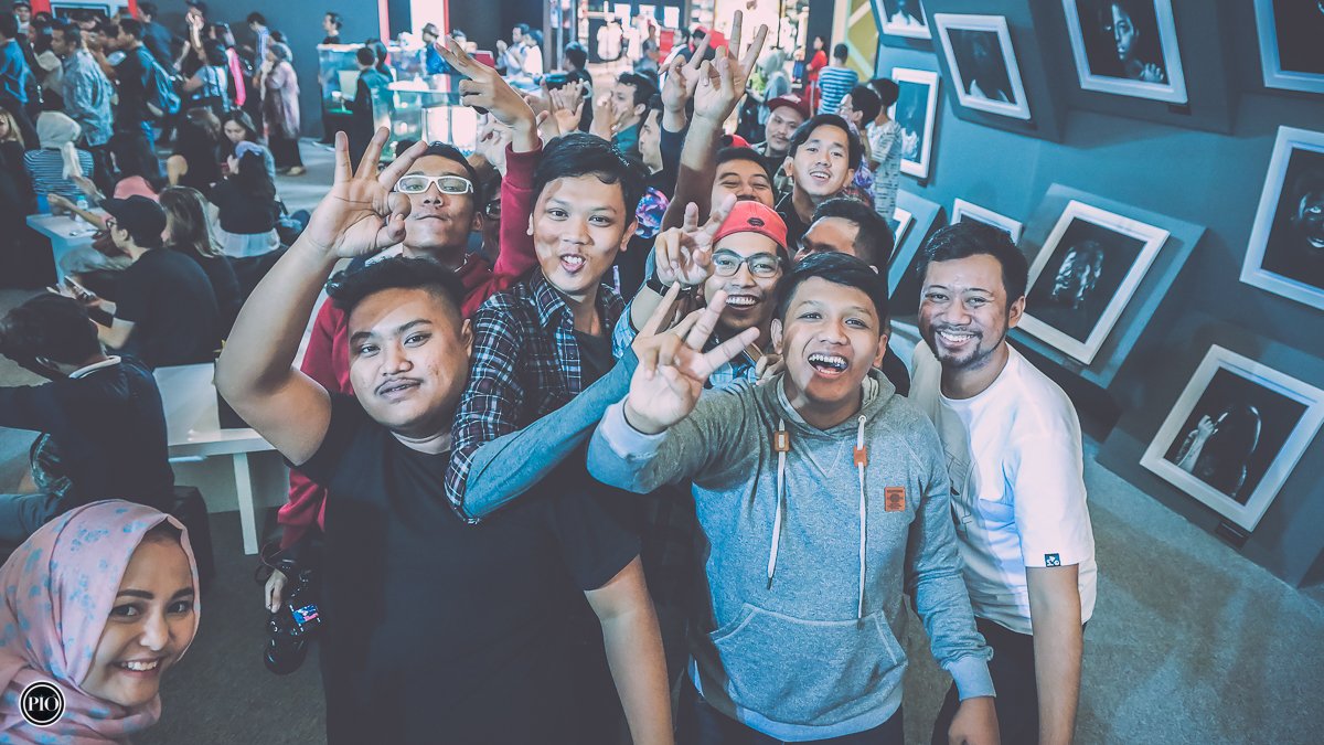 piokharisma's tweet photo. Senang-senang bareng, apapun kamu. #UnityIndonesia https://t.co/b8CYEvxssU