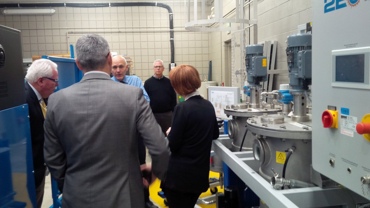 wind/solar/biogas @FanshaweStT ... nice tour today w/ friends from @RedDeerCollege ... @RFanshawe @RossFair1