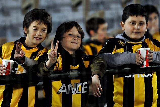 ManyaNews's tweet photo. DIRIGENTES: Limpiemos a toda la gente que no quiere a Peñarol. Basta de secretos. Es hora de dar una señal https://t.co/C8hBaIN6gW