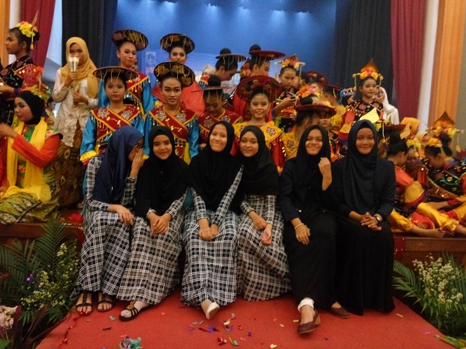 ann_dkijkt's tweet photo. Dokumentasi "Pergelaran Evaluasi Hasil Pelatihan Seni Tahun 2016" yang diadakan oleh Pusat Pelatihan Seni Budaya (PPSB) Jakarta Barat https://t.co/sHA7xb11bK