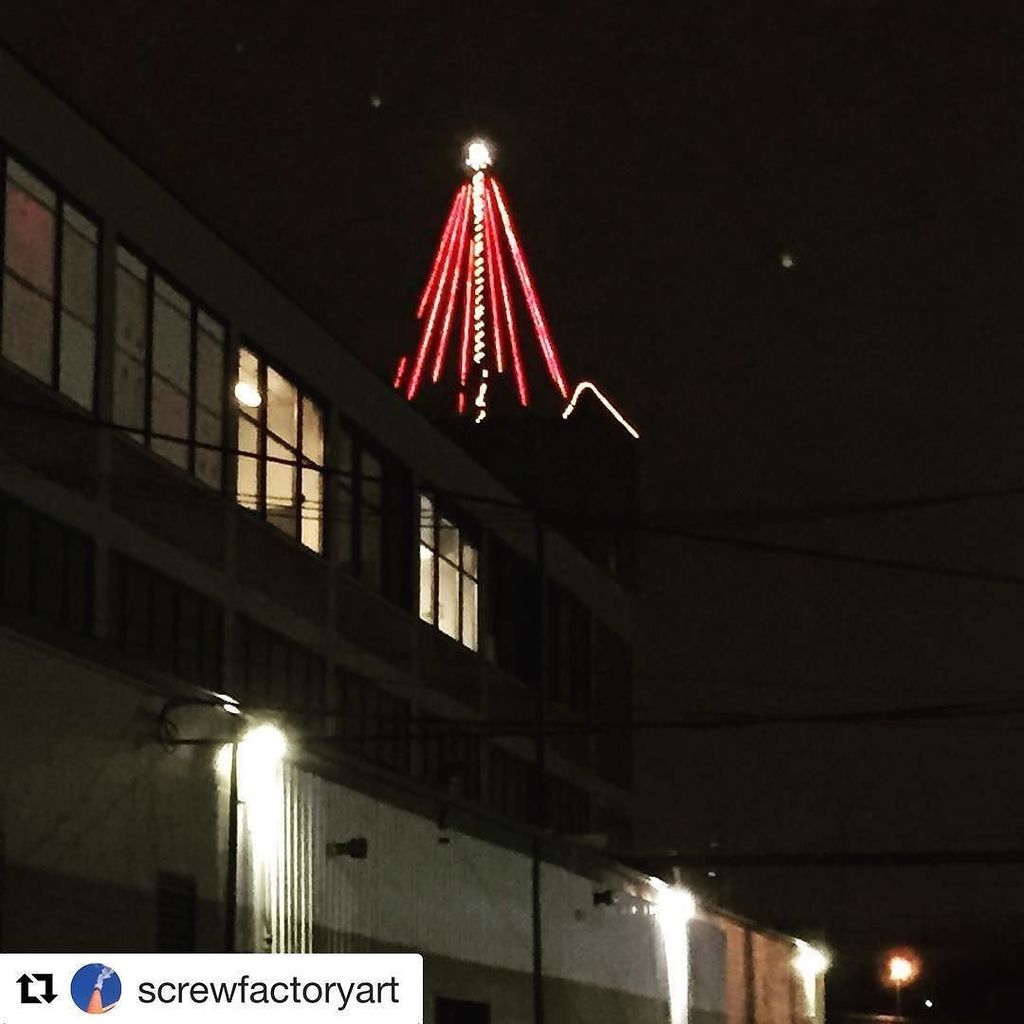 RTDdesign's tweet photo. #Repost @screwfactoryart
・・・
The Screw Factory tree is on!  Come visit us this Fri (6pm to… https://t.co/sPL0jQnSVu https://t.co/0sqrsoYqx1