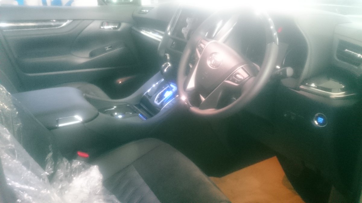 wgautogarage's tweet photo. Toyota Alphard SC Audioless (Brand New)
VIN 2016
Rp 1.235.000.000

More Info :
HANDPHONE/WA : 081213305689
#Toyota #alphard #Carforsale https://t.co/KnAEvitaFo