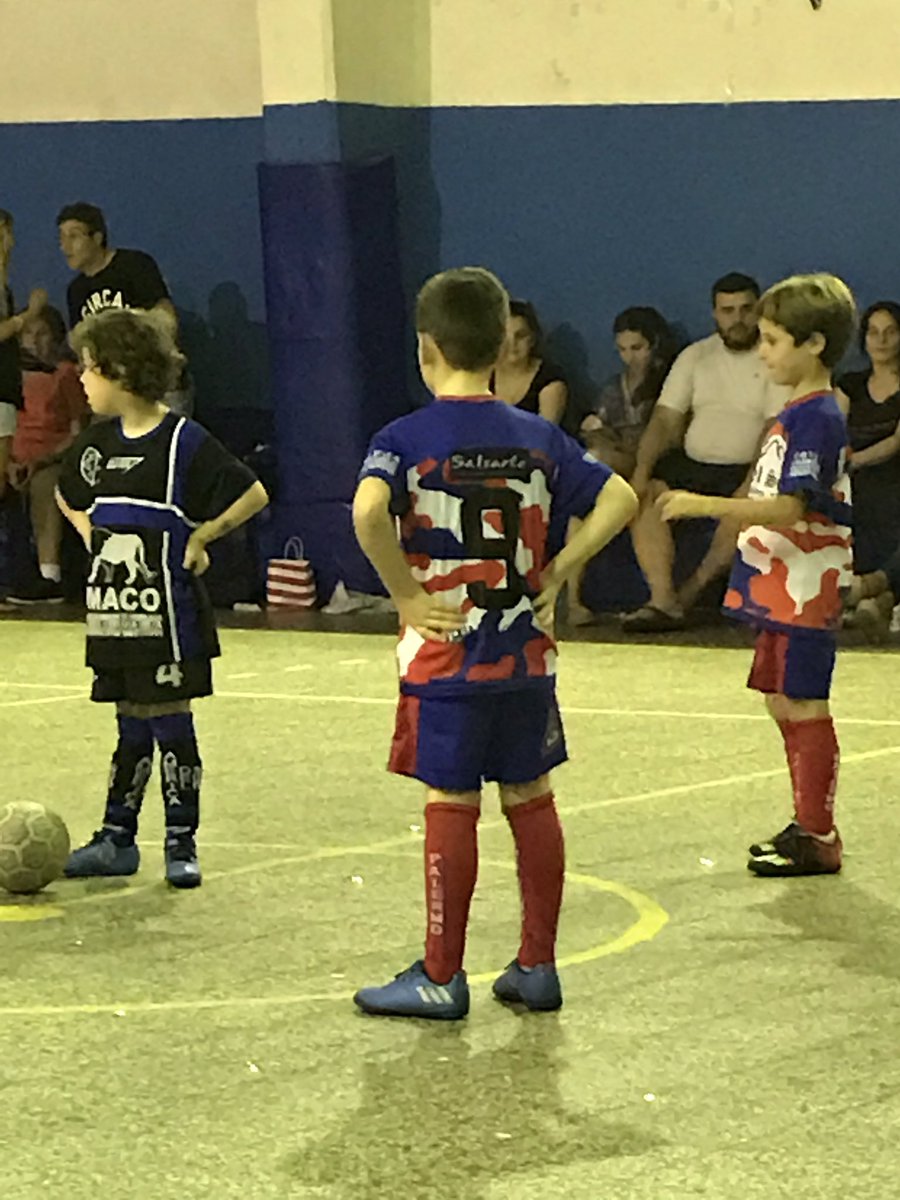 libermanmartin's tweet photo. Gran victoria ayer de los chiquitos 2009 de Palermo en el cierre de temporada. 4 a 2 con doblete de mi #Blachu #miniBati ⚽️️⚽️️#hermosoaño https://t.co/Iidg2vM8x7