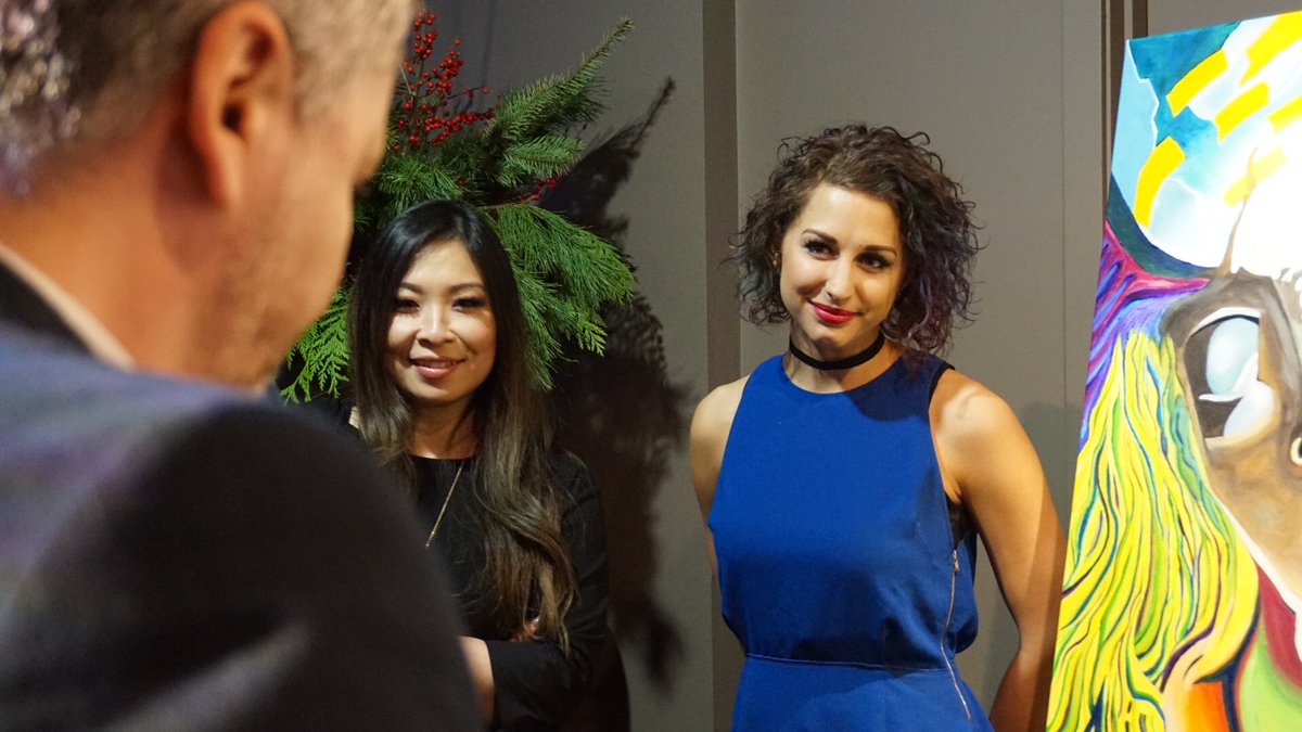 YYCGRlND's tweet photo. AMEX VIP Event! Monelle Fineart displaying her work #yyc #calgary #yycnow #amexvipyyc #calgaryevents #yycevents @willowparkwines #artist https://t.co/puJu34DPWu
