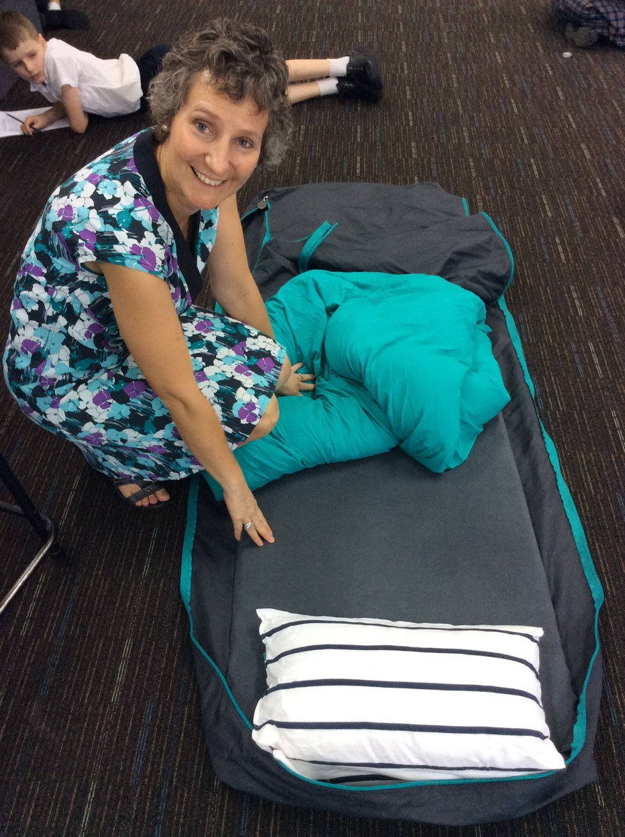 JIS5M's tweet photo. Real life inventor visit today! #bundlebeds https://t.co/oOU6MpaC7r
