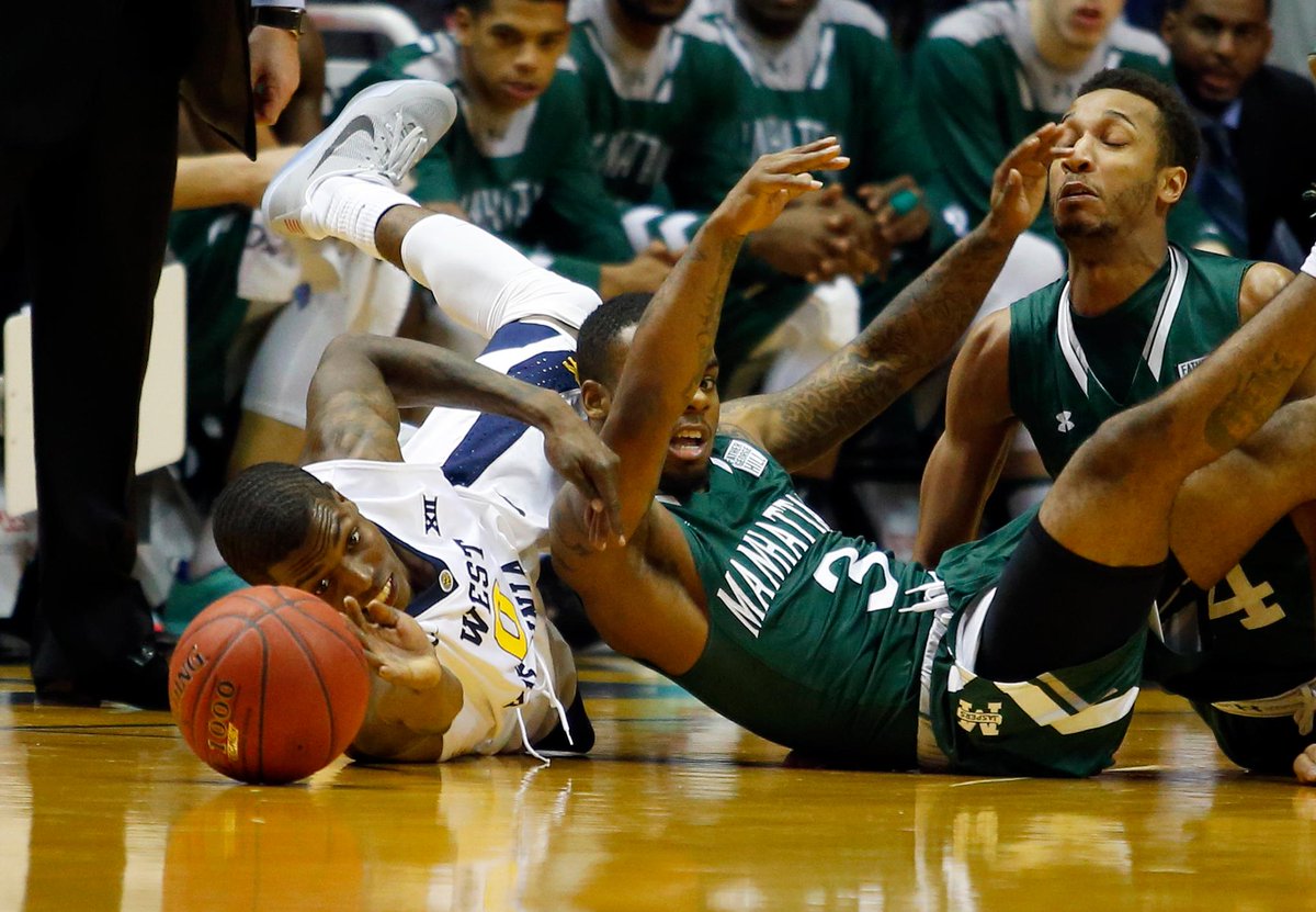 SportsCenter's tweet photo. West Virginia forced a school record 40 turnovers in win vs Manhattan, the most turnovers forced in a single Division I game since 2007. https://t.co/sV0vQETghl