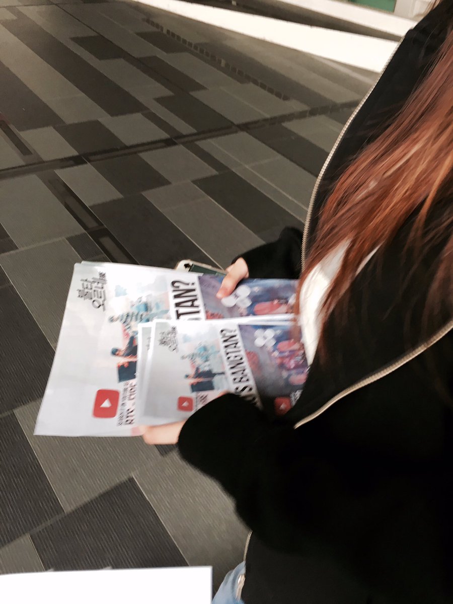 jinscheeks's tweet image. A good morning workout w @vicstae !! 🏃 
went up and down 8 floors just to post this 🌸🌾♡
#WhoIsBTSProject