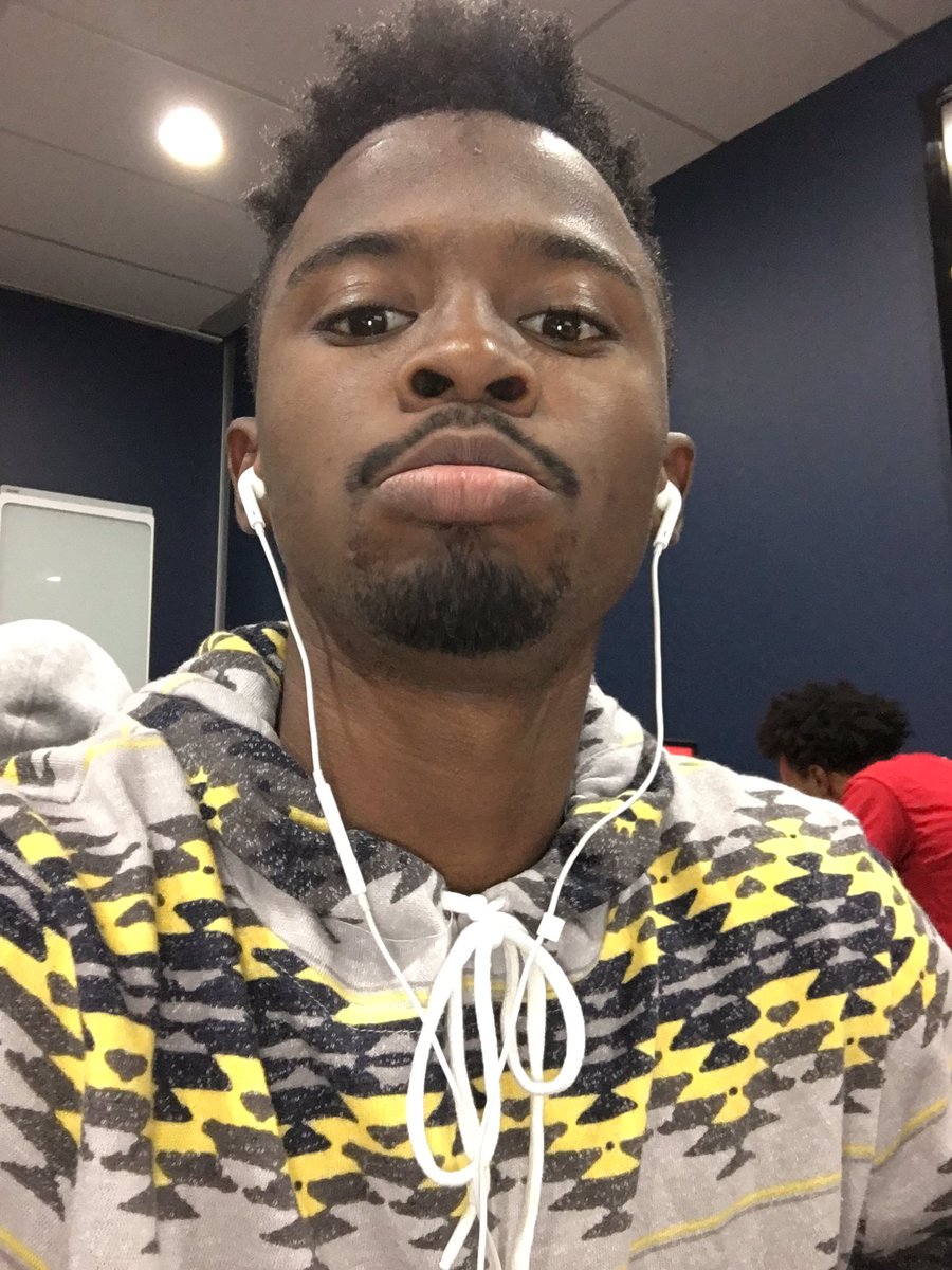 Remzo11's tweet photo. Happy birthday to one of my favorite persons at DBU @Jay_Payton02 #big20 #letsplaytag https://t.co/s9yUNzMrHU