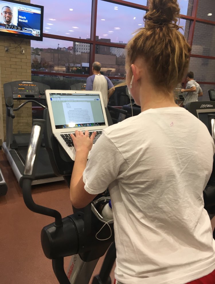 KillaKayy17's tweet image. When you're trying to stay fit but finals