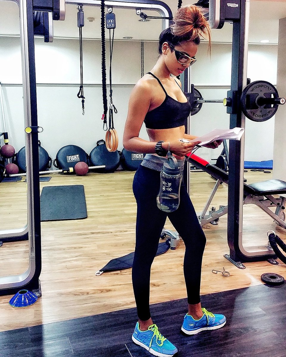 RathiMenon's tweet photo. Keeping track of my progress. Not too happy with my results. I'm gonna work hard, stay consistent and be patient🙃
#atthegym #inbodyanalysis https://t.co/2TzlF311L7