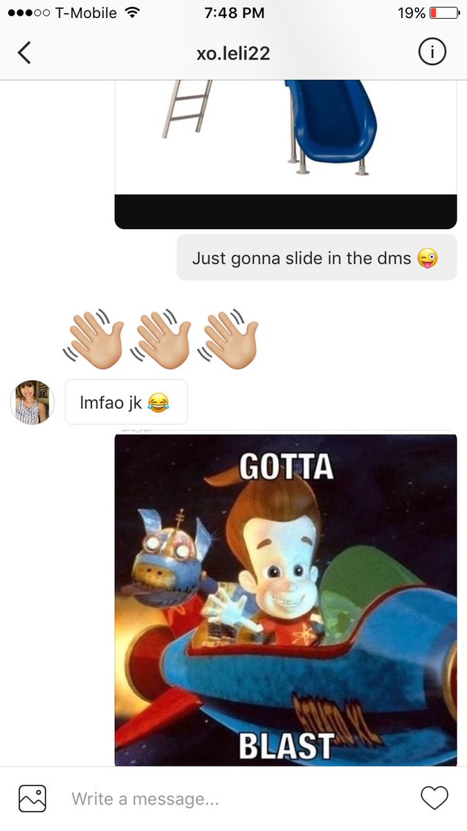 _tr3s6's tweet photo. As crazy as this looks, this how me and my girl began talking 😂😂❤️ https://t.co/VtR4L8fGvv