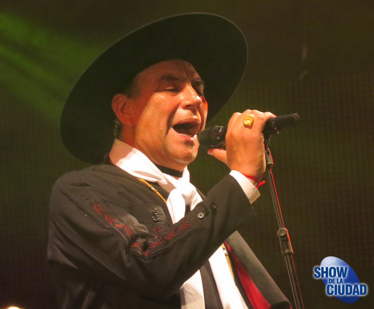 showdelaciudad's tweet photo. #Espectáculos > #ElChaqueñoPalavecino | deslumbró en la Fiesta Internacional de la Cultura Andina @FICA_Jujuy 2016 https://t.co/LTurAUZy3Y https://t.co/xz4BS733tX