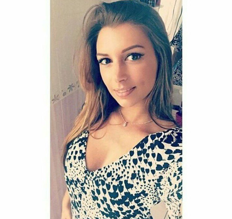 ManaisSource's tweet photo. mes coups de coeurs de cette saison.💕💕 @jajass10off @Maevamzoff @manonSecretS10 @anaisSecretS10 @atheSS10off https://t.co/9OXKiv6CbM