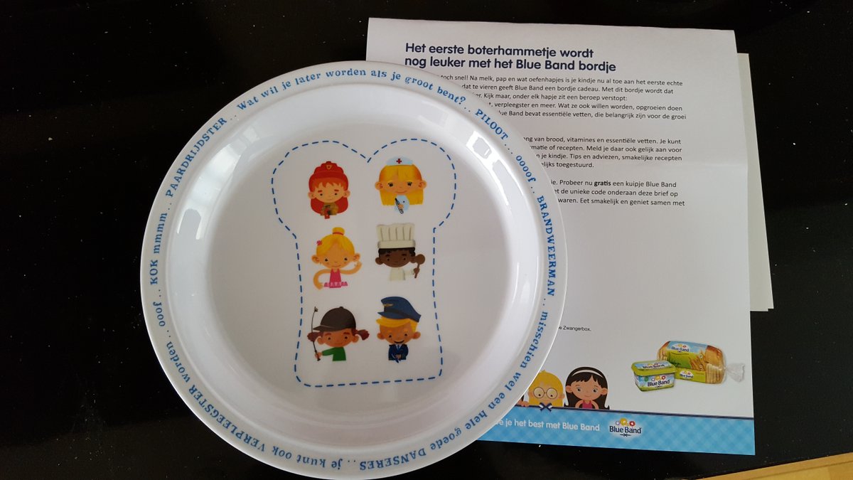 Het eerste boterhammetje wordt zeker nog leuker! Bedankt #BlueBand <a href="/Unilever/">Unilever</a>, namens onze jongste telg.