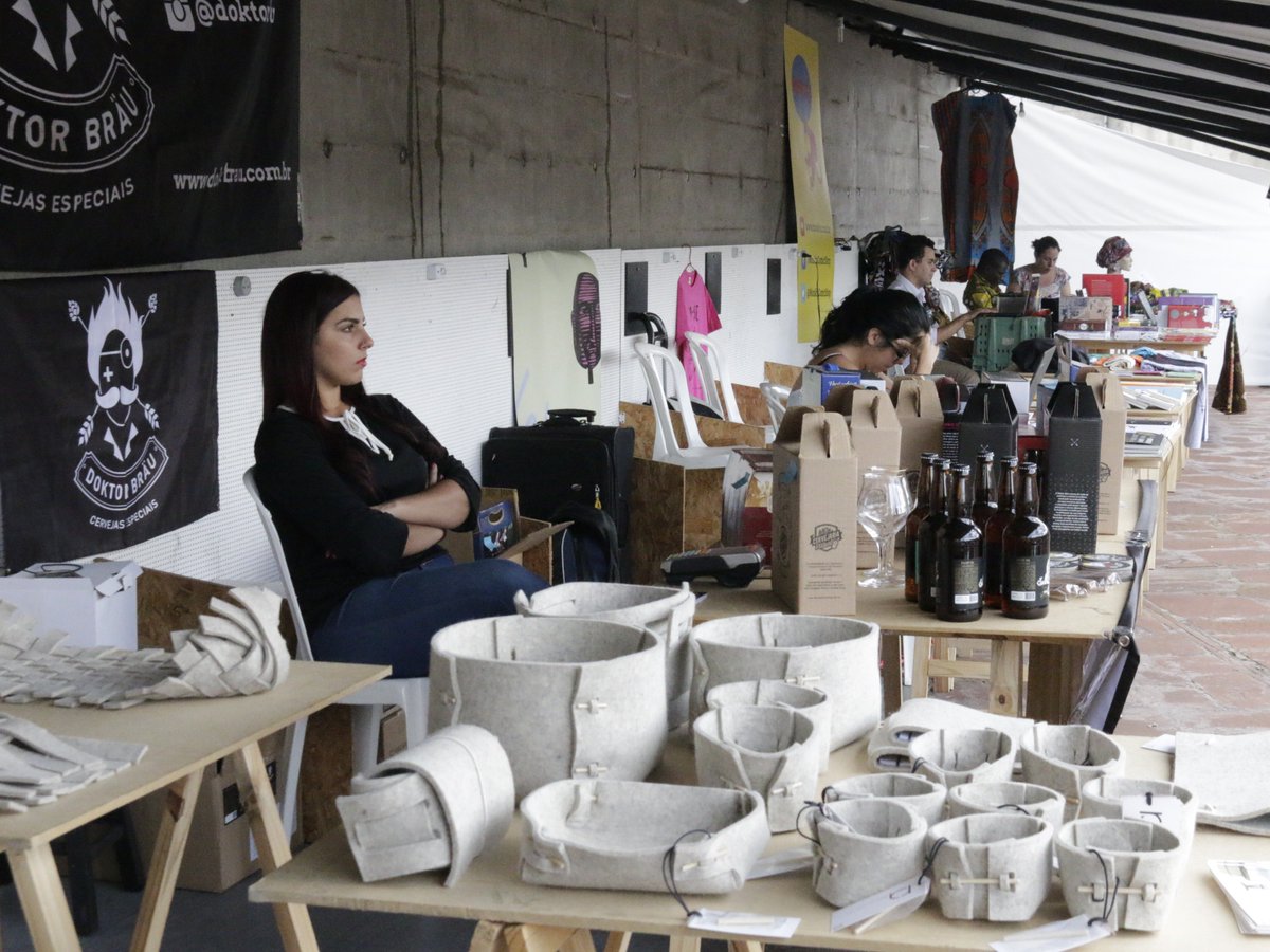 UnibesCultural's tweet photo. HOJE TEM MAIS! #BazardeFimdeAno com as melhores feiras da cidade: das 14h às 20h. #moda #shopping #bazer #fimdeano #compras https://t.co/I9ekovtVLZ