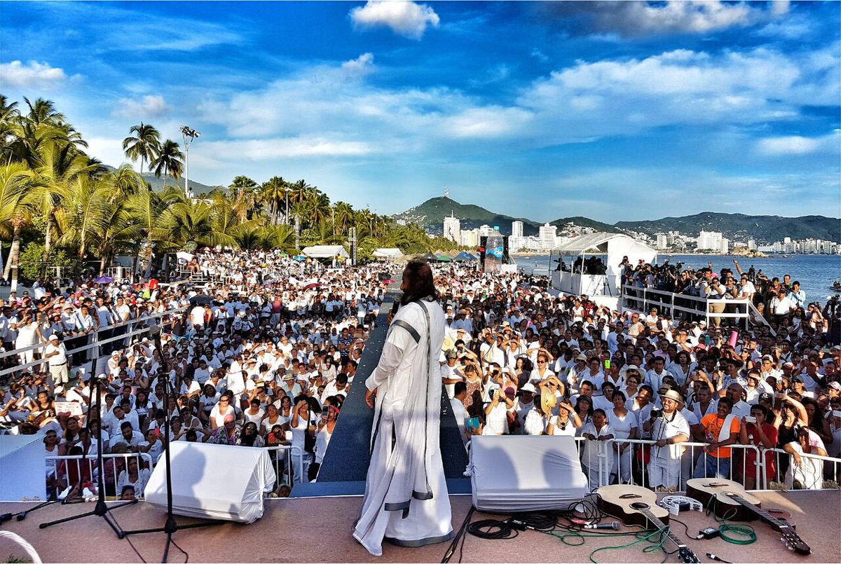 Gurudev <a href="/SriSri/">Gurudev</a> was conferred with the Ambassador of Peace at a large event in Mexico city yesterday (5th Dec. 2016)!