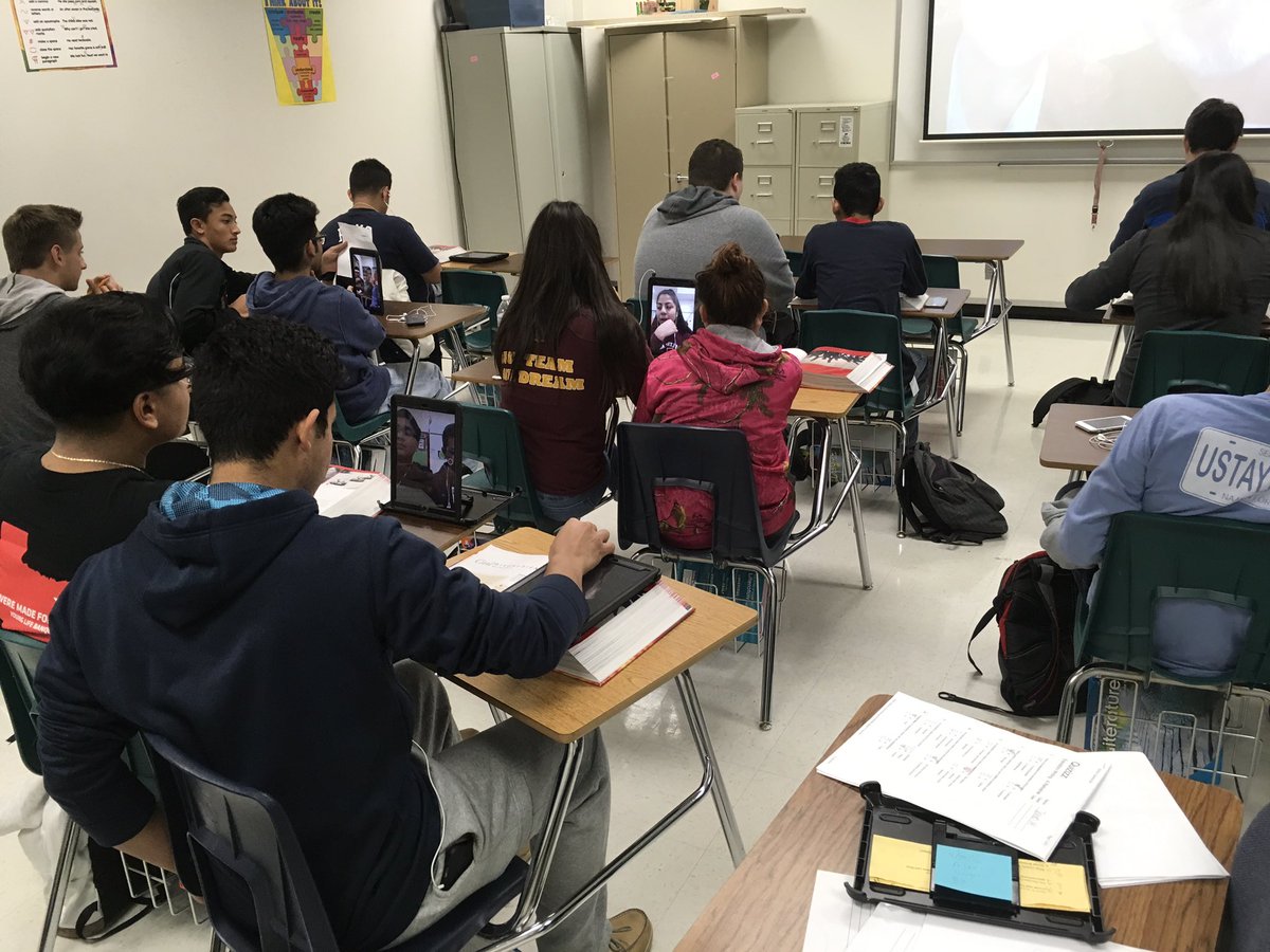 EdTechMason's tweet photo. Day 4: Students at @NFHS_Rangers working in pairs to record their understanding of Civil Disobedience by Thoreau. #nfhsREADY #12daystwitter https://t.co/0LCEsd1fRr