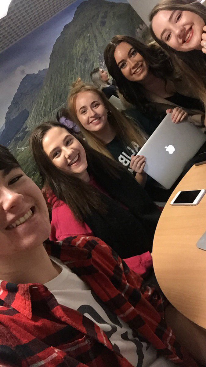 mrcarline99's tweet photo. Time to finish this Artifact😜 #meduc16 https://t.co/6W6opiNlPH