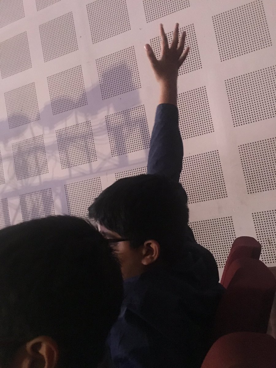 alokasen20's tweet photo. @awasthis young journalist in making- all eager to question Jeff Kinney https://t.co/cyEGLpHAUZ