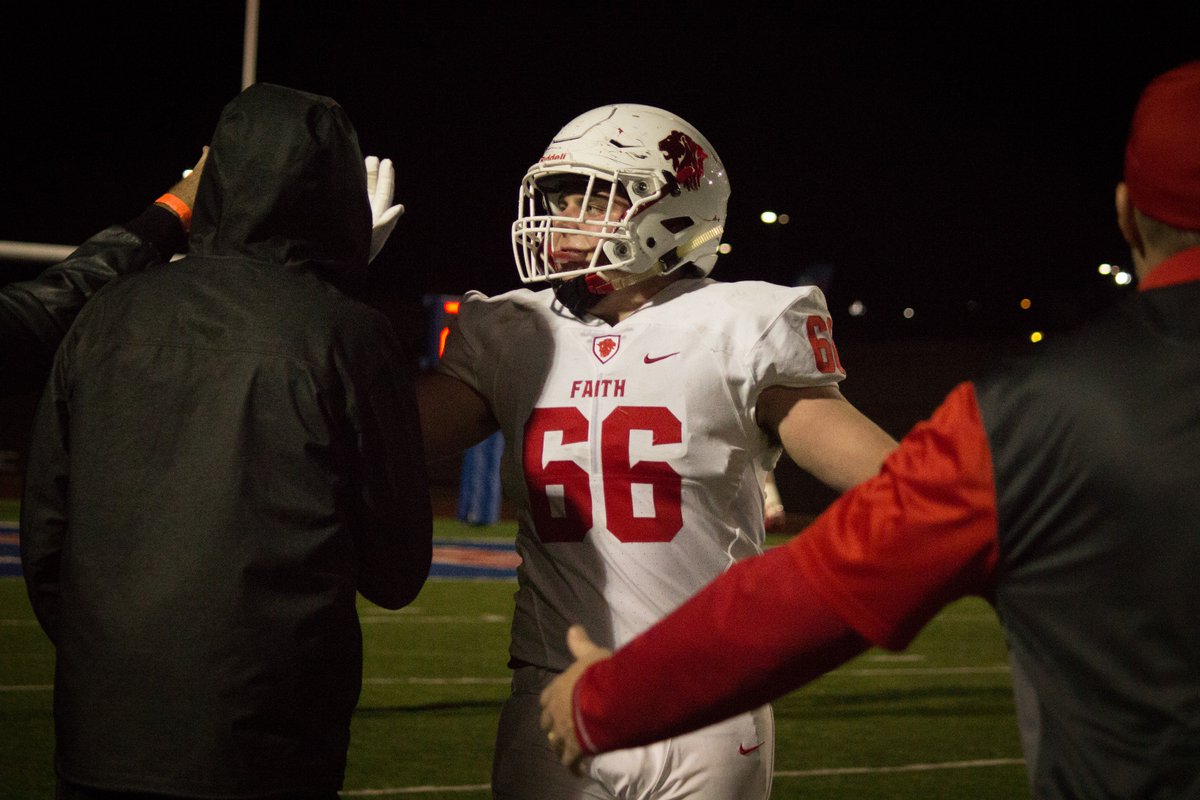 GoFaithLions's tweet photo. @GrapevineFaith @FCS_Section Taylor Tryggestad's photos from the State Championship game are now on https://t.co/uRdOzSnX5R #GFCState16 https://t.co/iKcSNSZemx