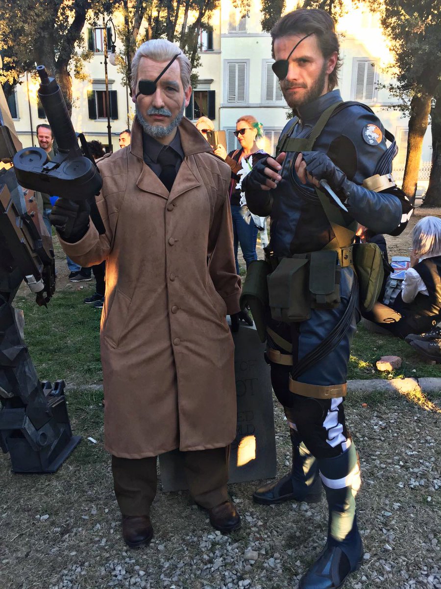 SambuzCosplay's tweet photo. Lucca Comics 2016 great gathering"Sons Of Metal Gear"@Kojima_Hideo @SOMG_cosplay @Konami #mgs #cosplay @CosplayInfin https://t.co/OHCwv0F29J