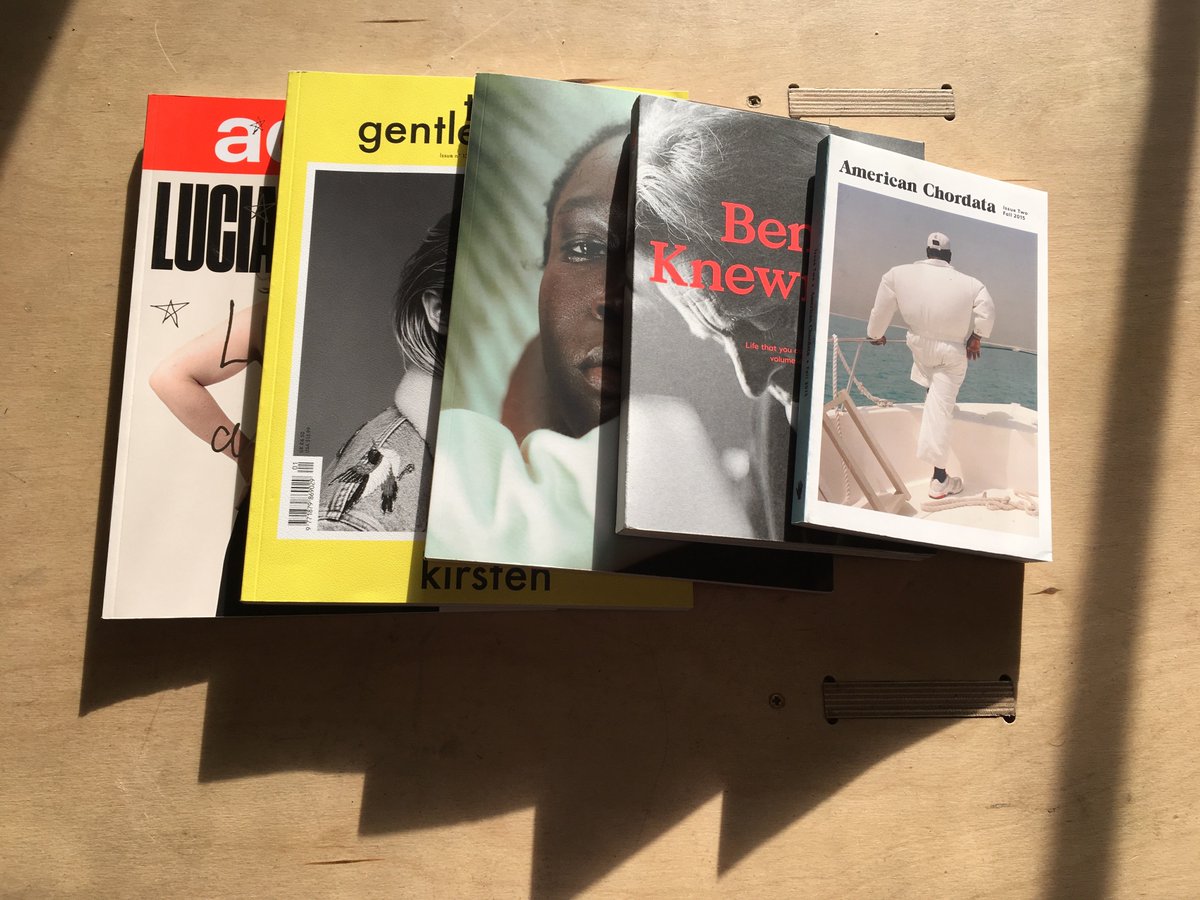 StackMagazines's tweet photo. Take home these #magazines from #StackAwards16 +more at ½ price, everything goes to @RefugeeAction → https://t.co/C0uL6cum3u https://t.co/FqfF69ijEK