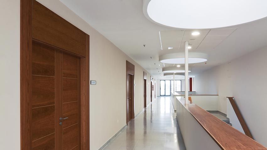 Grupo_AMS's tweet photo. En la obra del Edificio de investigación en el Valme, hemos instalado sistemas de aislamientos @ISOVERes #Sevilla
>> https://t.co/eCOEfBgBaG https://t.co/A4XCglSaA4
