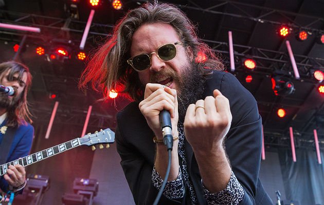 NME's tweet photo. Father John Misty has confirmed his new album is finished – watch him preview new material at Seattle gig https://t.co/hS82GhBGe5 https://t.co/NEb39Avpmg