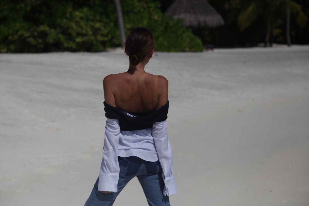 woolandia's tweet photo. Jacquemus https://t.co/LauuhHPBF5 https://t.co/PdNqcZw37N