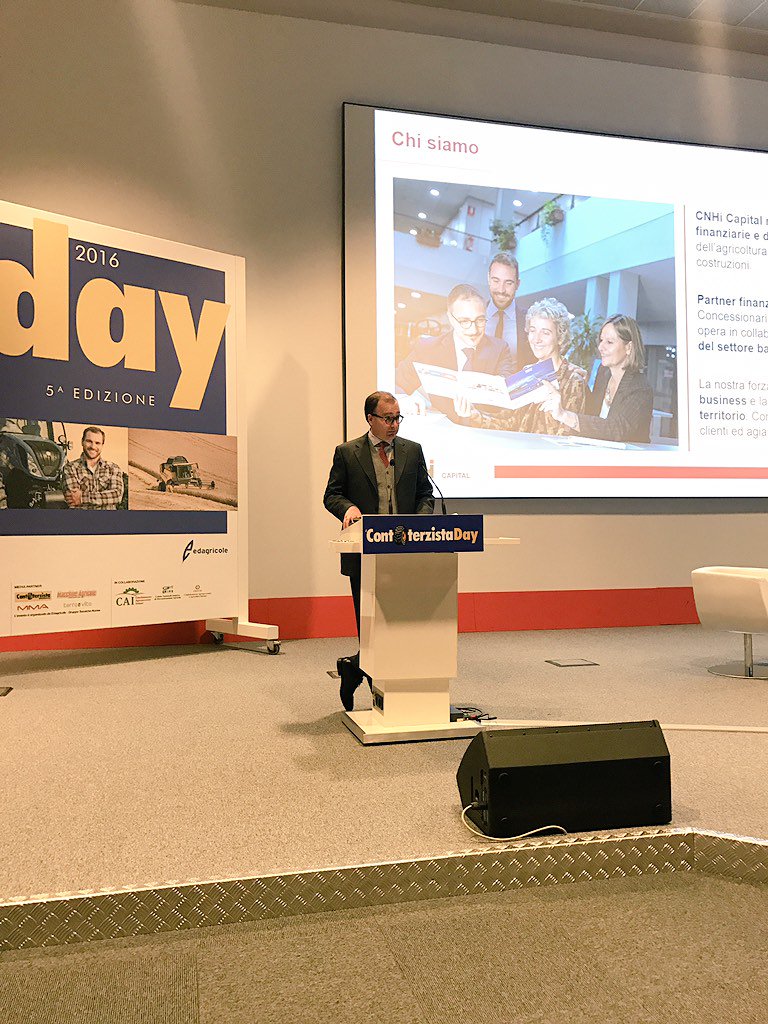 Contoterzista's tweet photo. Oddone Incisa President @CNHIndustrial "offriamo le migliori soluzioni per investire nel settore"
#CTday2016 https://t.co/KYXE8K7Qm3
