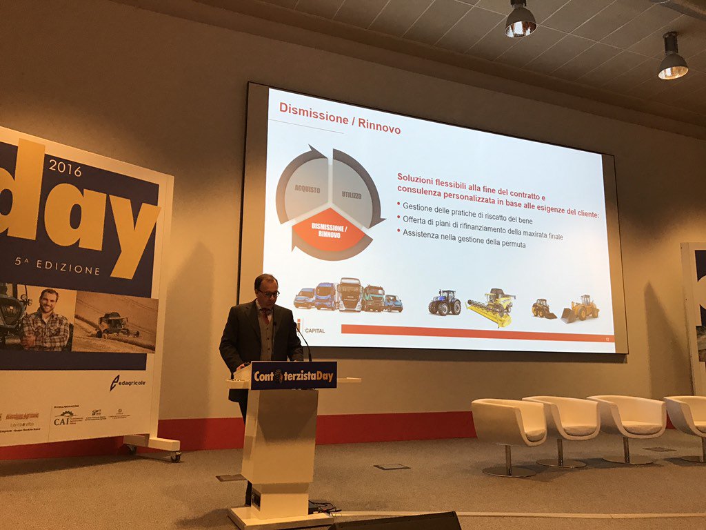 Contoterzista's tweet photo. Oddone Incisa President @CNHIndustrial "offriamo le migliori soluzioni per investire nel settore"
#CTday2016 https://t.co/KYXE8K7Qm3