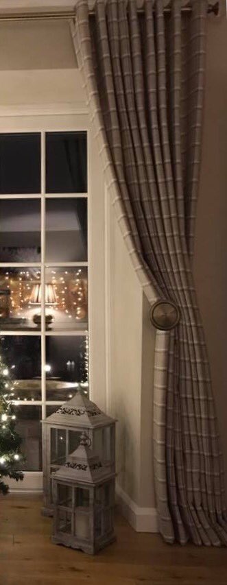 jackson_joanne's tweet photo. Cosy xmas🎄
Duisdale biscuit fabric by @AbrahamMoonSons 😍 https://t.co/pFF1OBY1PF