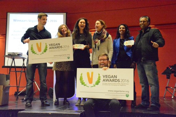 Hebben jullie gisteren alle winnaars van de Vegan Awards voorbij zien komen? Lees meer op de website van <a href="/NLvegan/">NVV - Nederlandse Vereniging voor Veganisme</a>!
veganisme.org/2016/12/04/win…