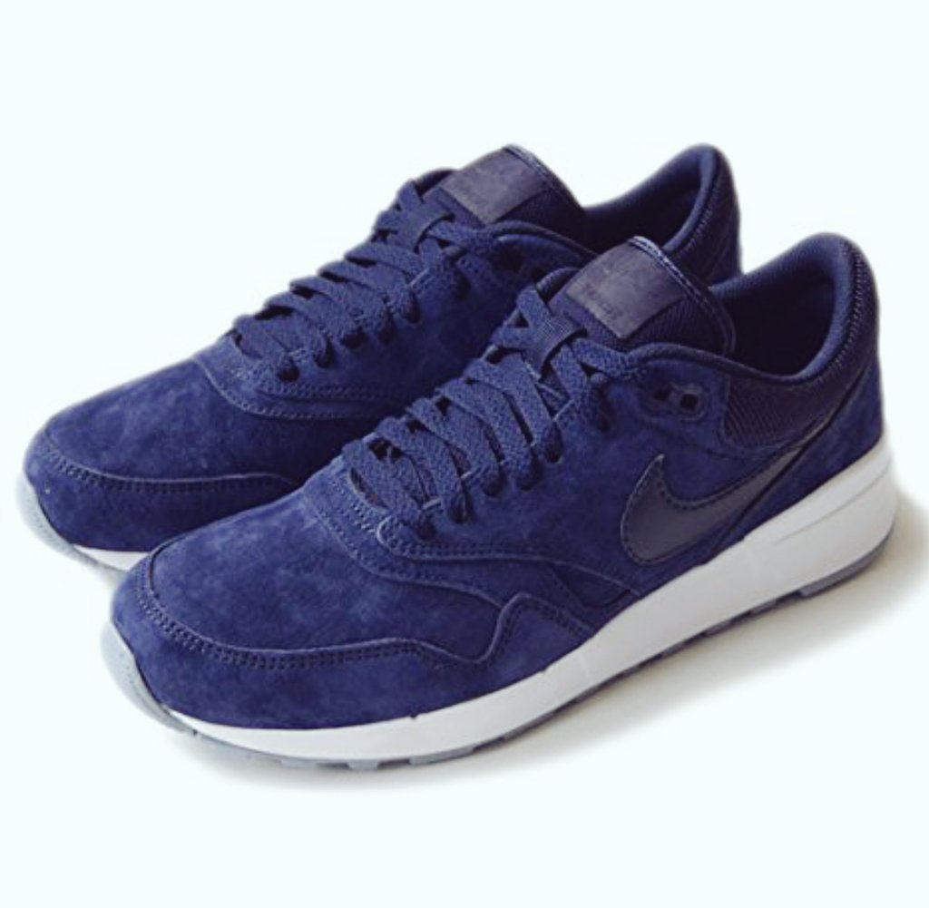 nike_present_on's tweet photo. #ナイキ の人気スニーカー!!

フォロー&amp;RTで当たる！

当選者にはDMを送りますのでフォローが必要になります https://t.co/RFLYP3ePwf