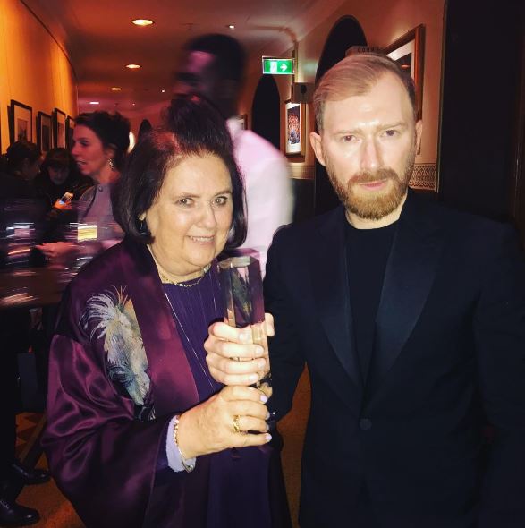 Suzy Menkes on X: Winner! Guram Gvasalia, CEO of #Vetements , with his  brother Demna, won International Urban Luxury Brand at  #thefashionawards2016  / X