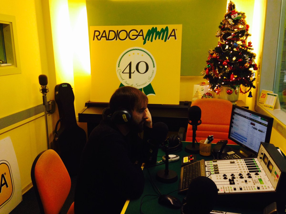 direttagamma's tweet image. @direttagamma in studio @filograziani #filippograziani #crediinme