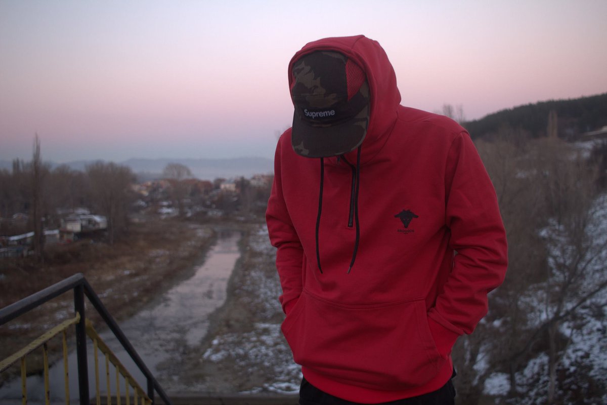 brocodewear's tweet image. Венци с brocode Alert, който ще е в магазините до края на седмицата. #brocodewear #streetwear