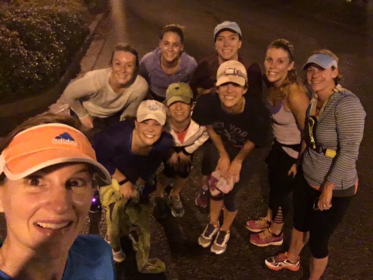 Thankful the rain stopped in time for our run &amp; even more thankful for these ladies who got me out of bed! <a href="/FiAColumbia/">FiA Columbia</a> (+Snaggle&amp;Freud)