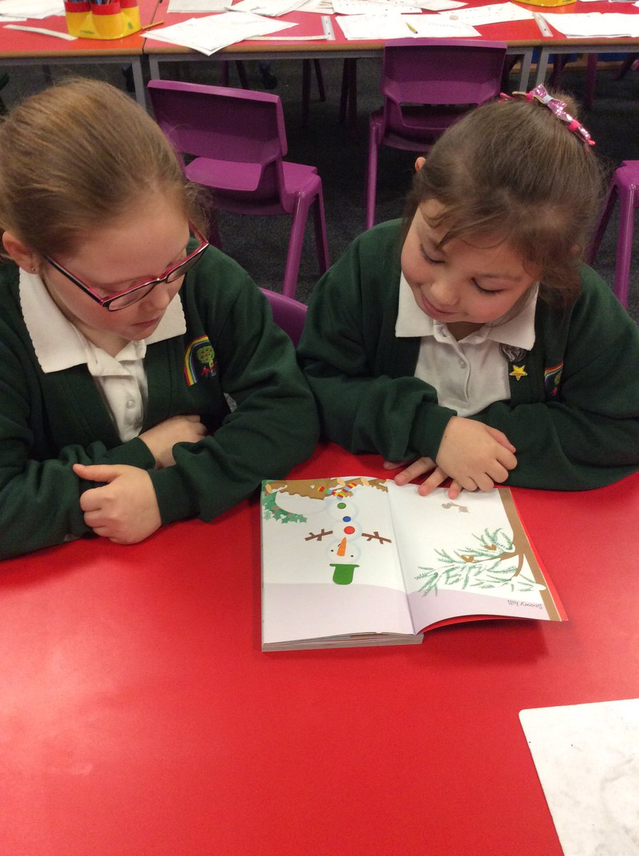 TheParksY3_4's tweet photo. More wonderful friendships at break time #FriendshipGoals @TheParksAcademy @TheParksY4class https://t.co/vxhTTXK4Yv