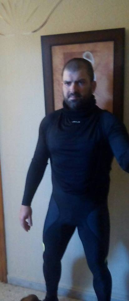 sinfo3918's tweet photo. No esta mal Buen dia hoy estrenando el traje del club y ahora duchaka https://t.co/BXrXK9Fch9