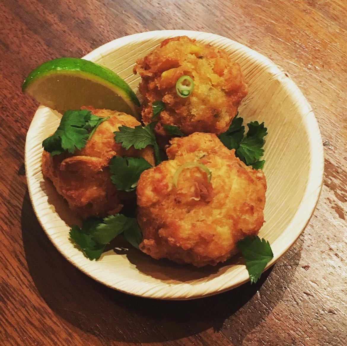 cravingldn's tweet photo. Hi @LondONtheinside #DecJan @soulfoodsisters are serving their mouth-watering food #ThuFriSat nights at #TottenhamSocial #Streetfood! πππΆπ₯ https://t.co/4yzhzFQWWL