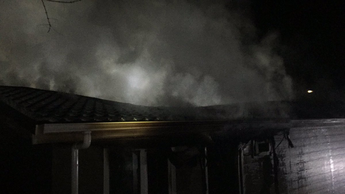 BrandweerGWD's tweet photo. Weer terug op kazerne na brand in #Piershil #hardgewerkt #weerschoon https://t.co/3nIyyU0Nbi