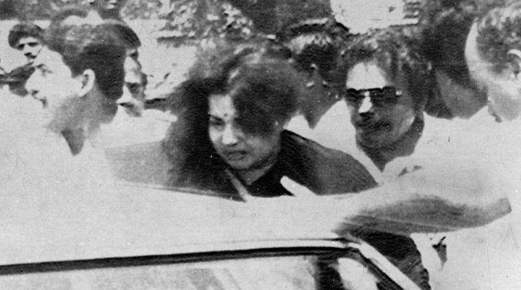 Girishnam's tweet photo. 29 years ago, at same place she got beaten at Rajaji Hall. But today that made her a #GaintSlayer
#RIPAmma https://t.co/R04a1Y3lZk