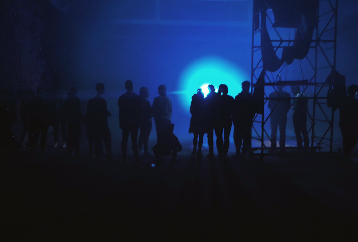 redhazecrew's tweet photo. 🌌🔜
#RedHazeCrew #RedHazeFamily #ProТанцы #NewVideo #ComingSoon https://t.co/E5lINdBcvp